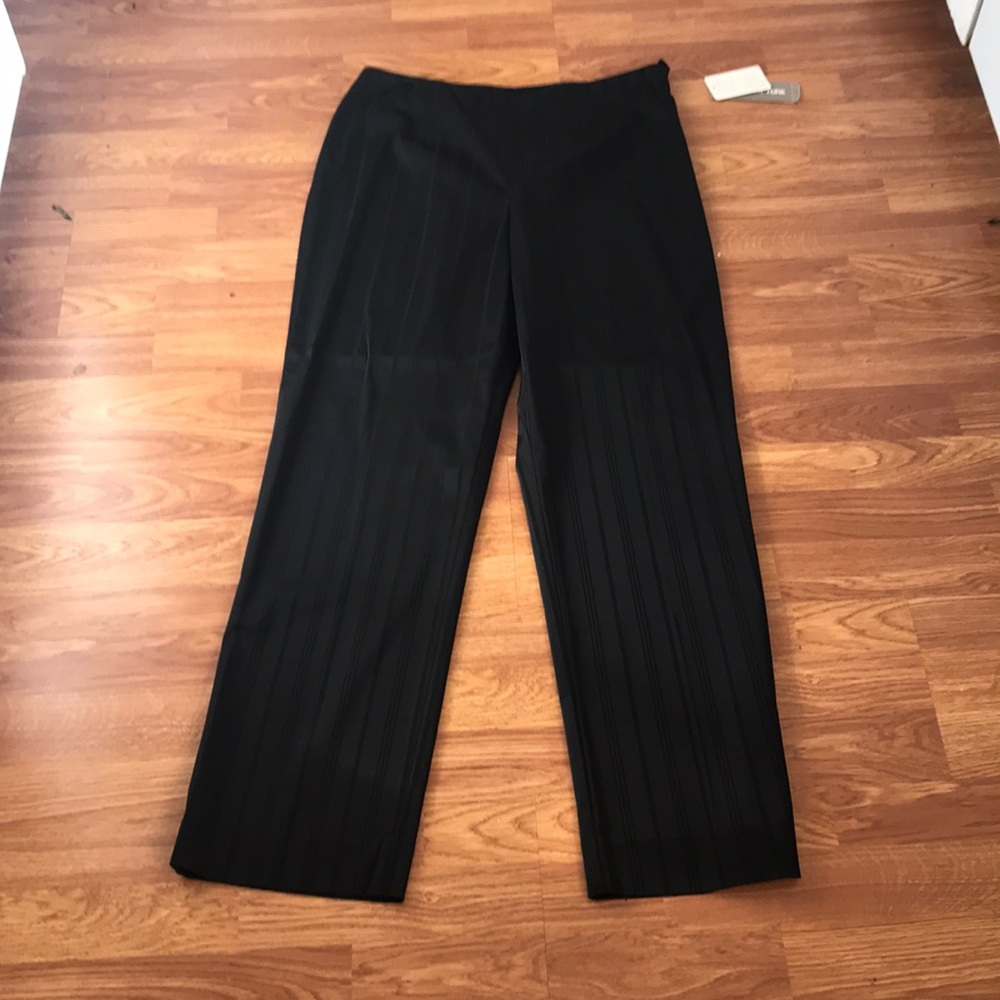 Woman’s dress trouser